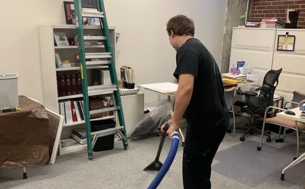 Stain Removal from Water Damage in Cheshire Village, CT